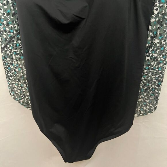 In Every Story One Piece Bathing Suit - Picture 3 of 5